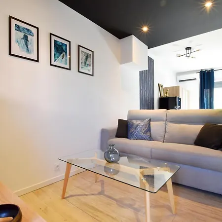Centre Grand Rdc Grande Terrasse Climatisation Апартаменты *